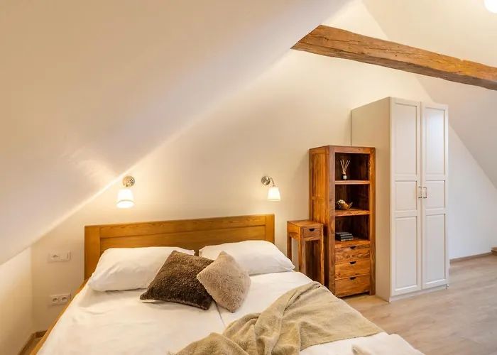 Masna 20 - Old Town 4*