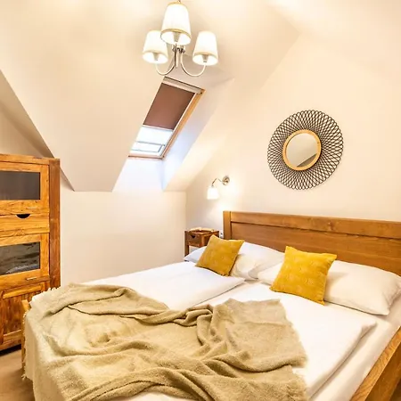 Masna 20 - Old Town 4*