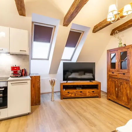 Masna 20 - Old Town 4*